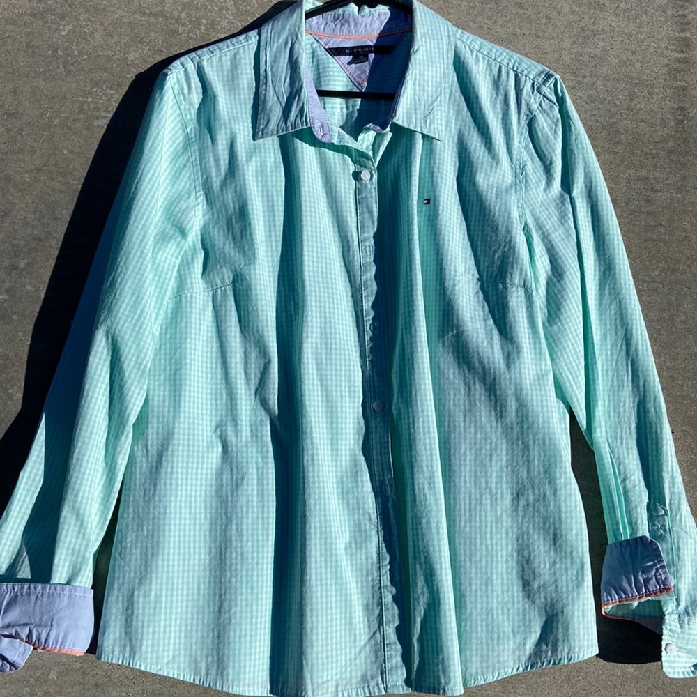 Classic Tommy blouse with surprise orange accents!